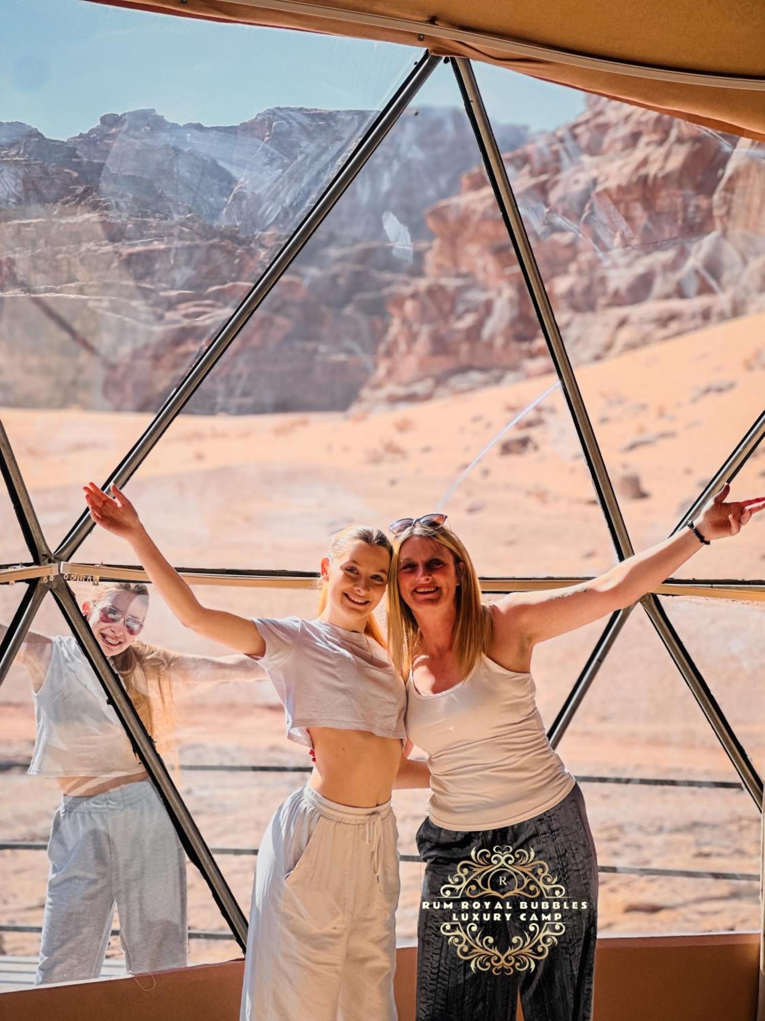 Rum Royal Bubbles Luxury Camp Apartment Wadi Rum Luaran gambar